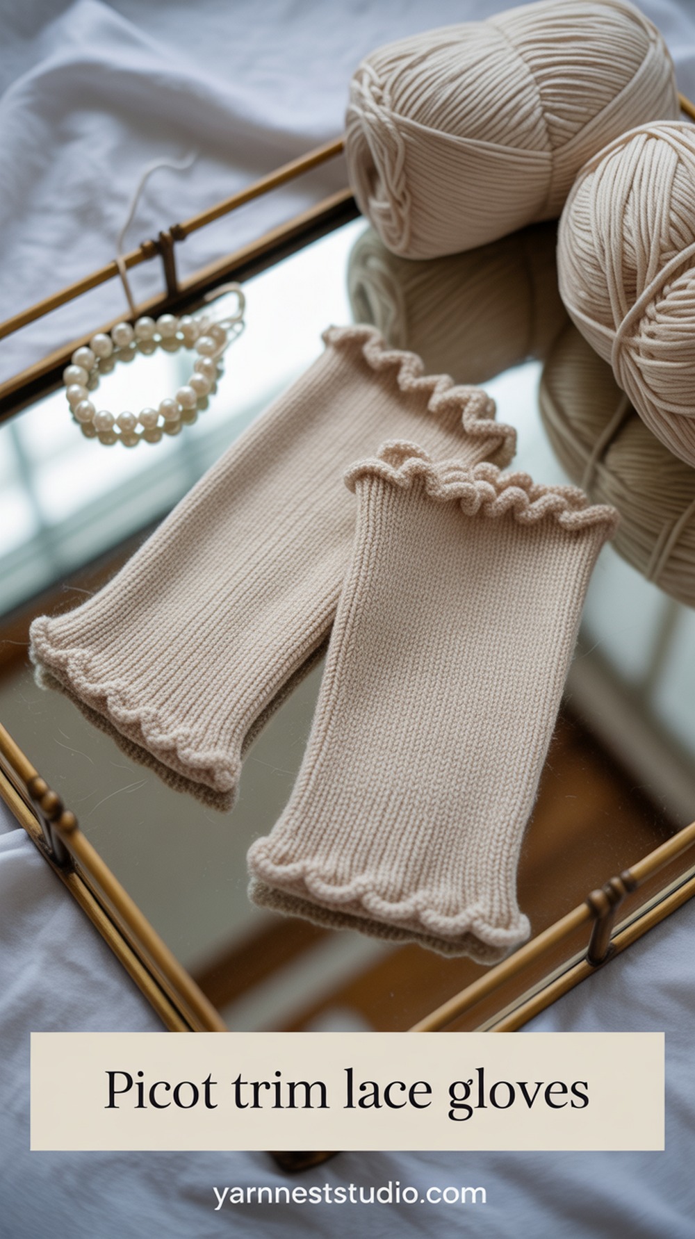 Picot Trim Lace Gloves