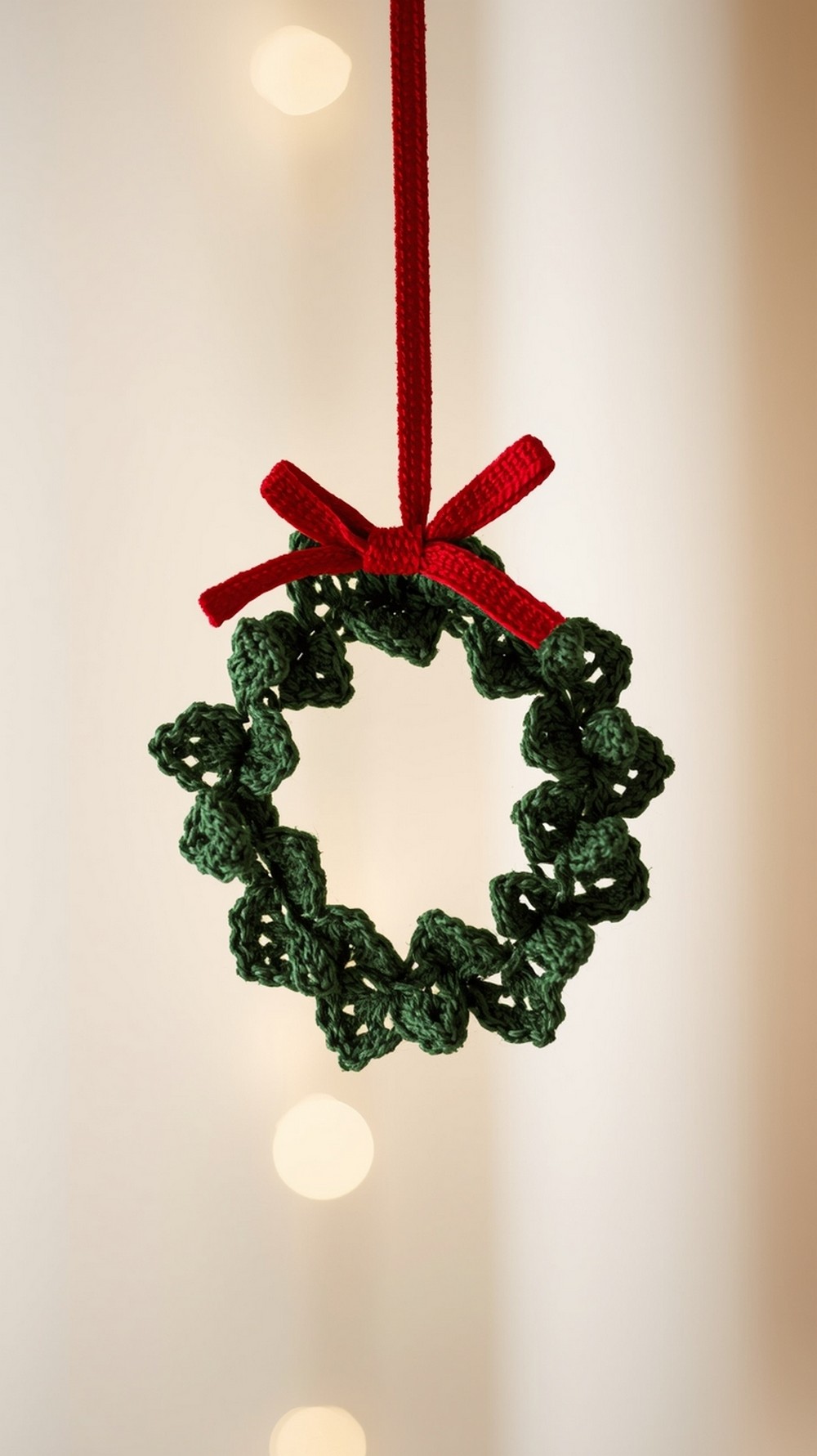 Leafy Mini Wreath