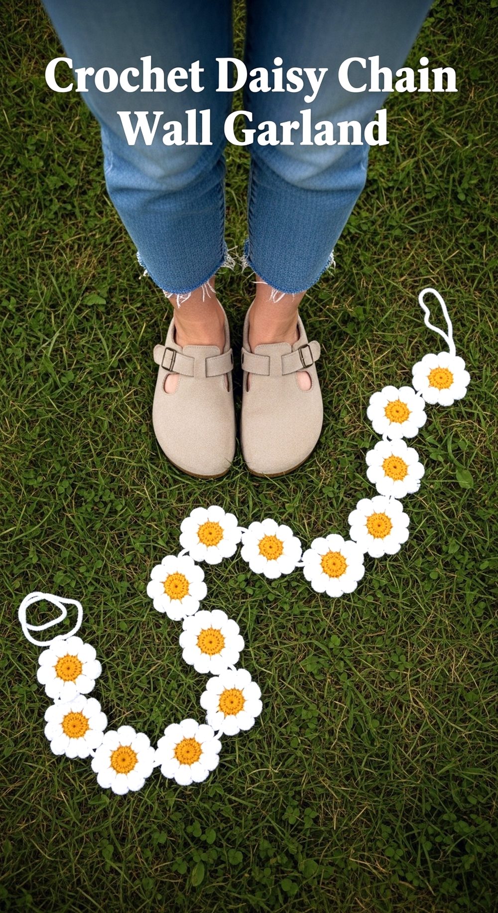 Crochet Daisy Chain Wall Garland
